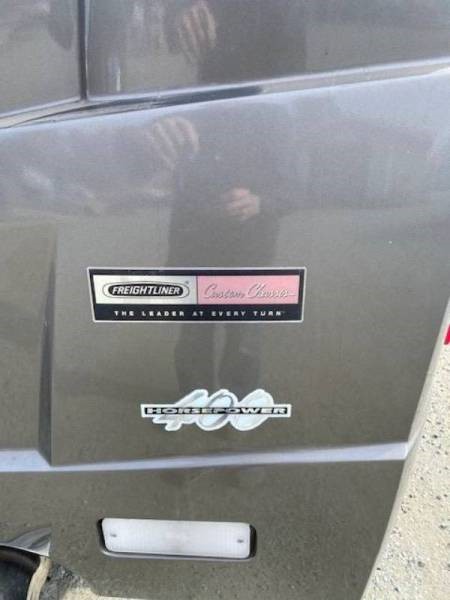 2004 Winnebago Vectra 40KD - 019