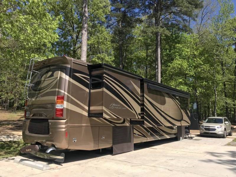 2015 American Coach Revolution 39A  - 001