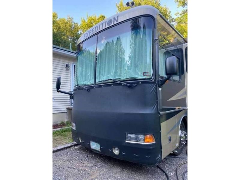 2004 Fleetwood Expedition 37U - 004