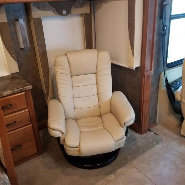 2014 Tiffin Allegro RED 38QRA - 010