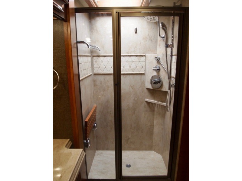 2016 Tiffin Allegro Bus 40AP - 016