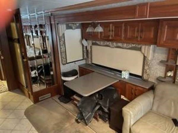 2005 American Coach American Tradition 40J - 008