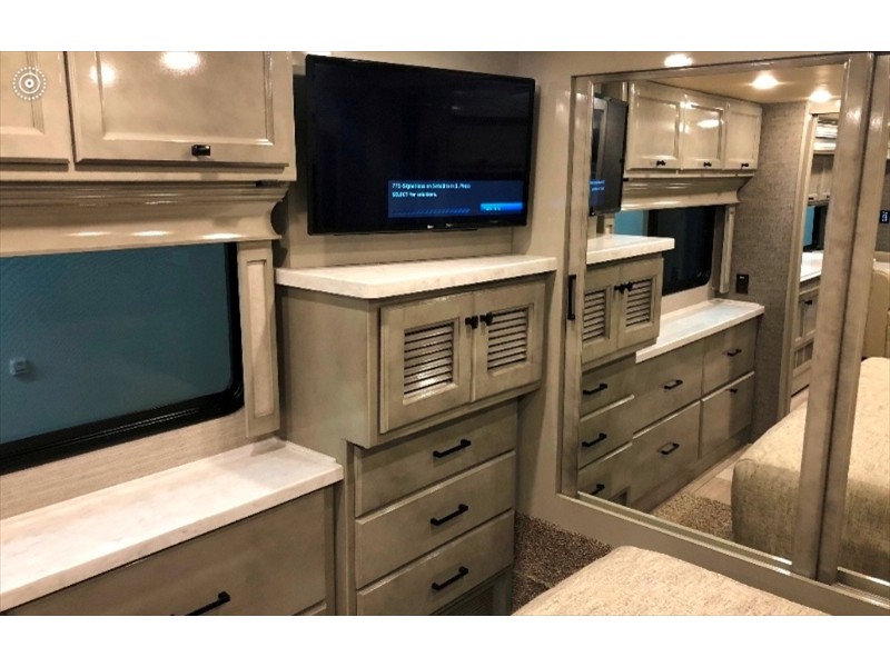 2020 Tiffin Allegro Breeze 33BR - 006