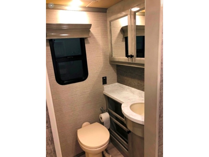 2020 Tiffin Allegro Breeze 33BR - 007