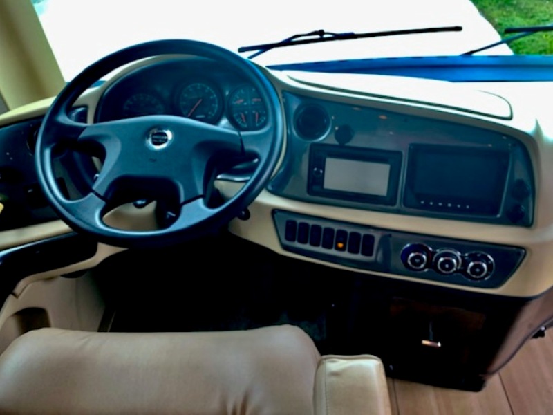 2019 Tiffin Allegro RED 37BA - 004