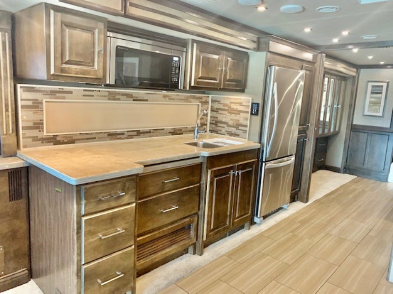 2019 Tiffin Allegro RED 37BA - 006