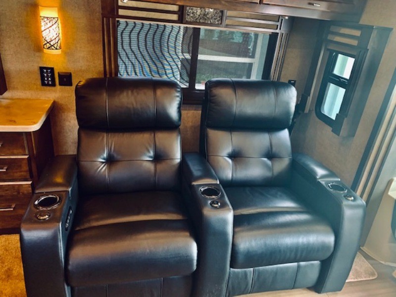 2019 Tiffin Allegro RED 37BA - 014
