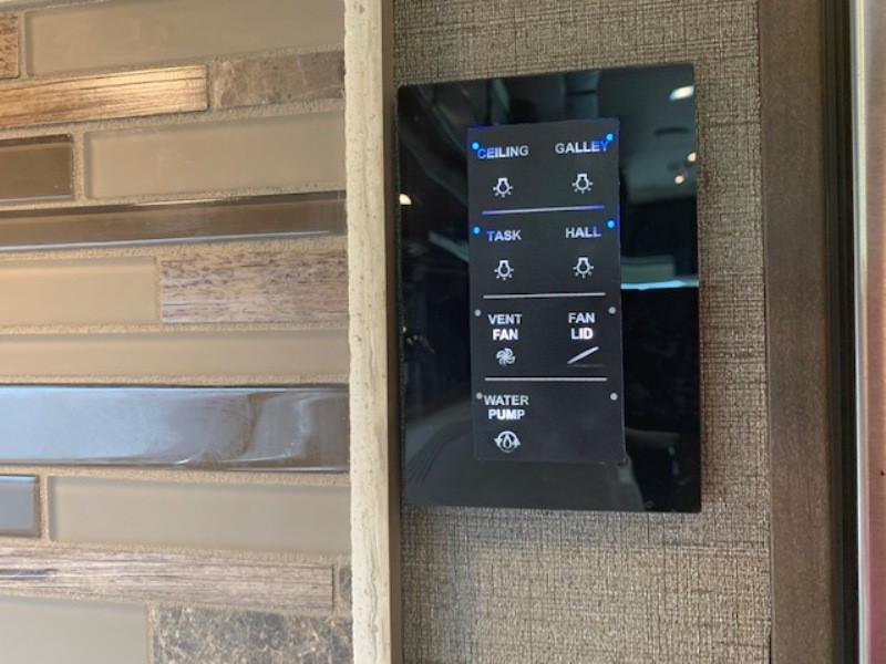 2019 Tiffin Allegro RED 37BA - 018