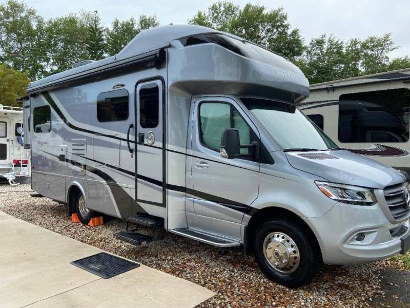 2020 Tiffin Wayfarer 25QW - 001
