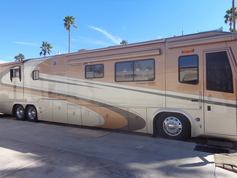 2004 Monaco Signature