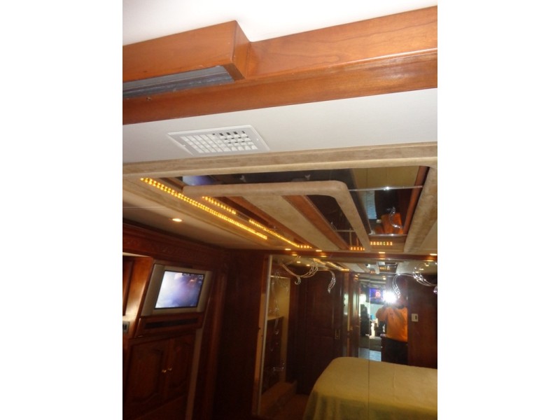 2004 Monaco Signature - 048