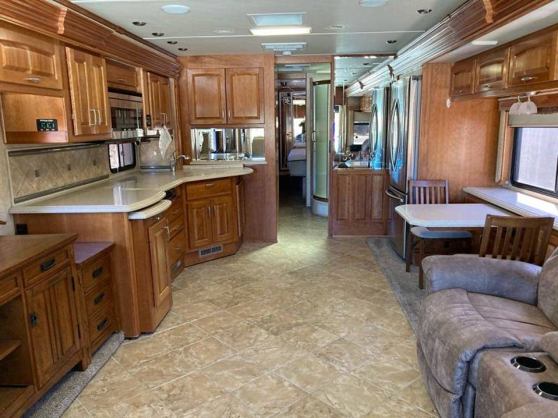 2008 Monaco Camelot 42PDQ - 006