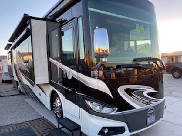 2016 Tiffin Phaeton 40QBH