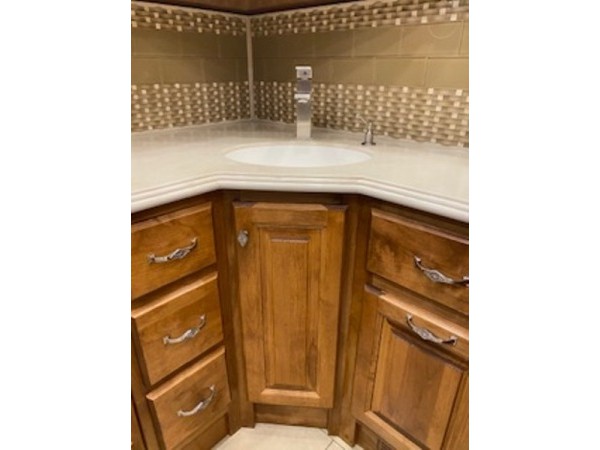 2016 Tiffin Phaeton 40QBH - 012