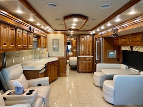 2016 Tiffin Phaeton 40QBH - 013