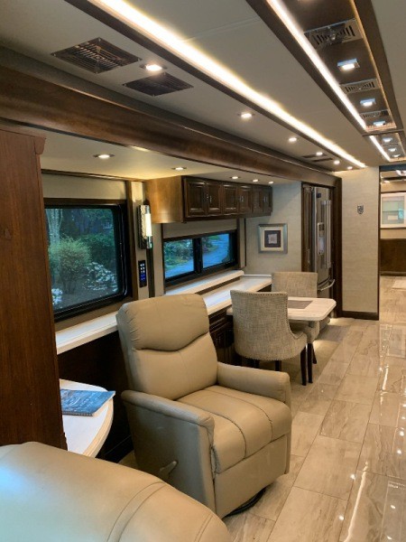 2019 Tiffin Allegro Bus 45OPP - 003