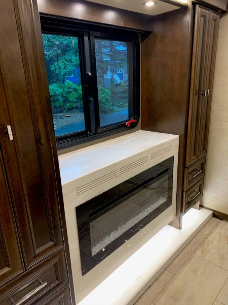 2019 Tiffin Allegro Bus 45OPP - 005