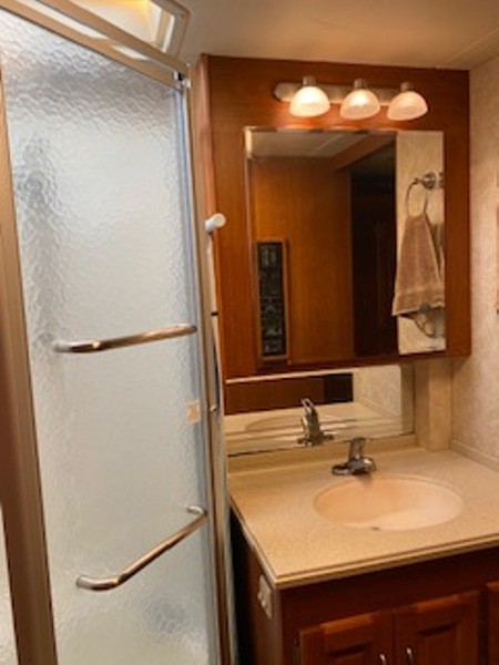 2007 Holiday Rambler Endeavor 40PRQ - 017