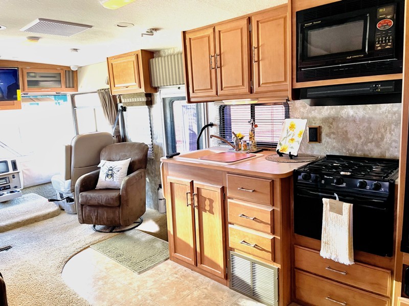 2007 Winnebago Sightseer 35J - 011