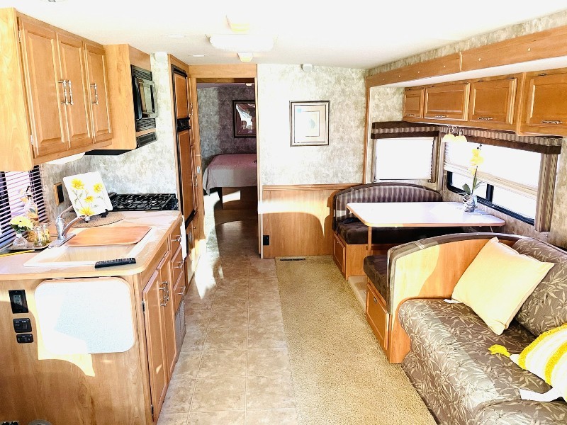 2007 Winnebago Sightseer 35J - 048