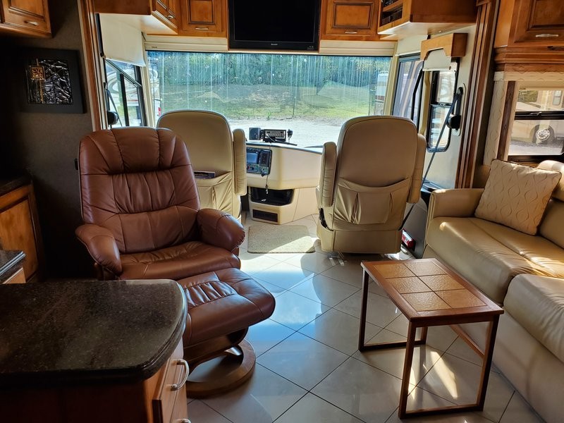 2012 Holiday Rambler Endeavor 43DFT - 010