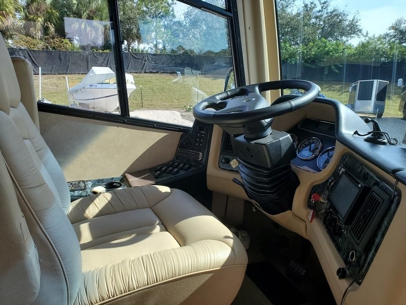 2012 Holiday Rambler Endeavor 43DFT - 011