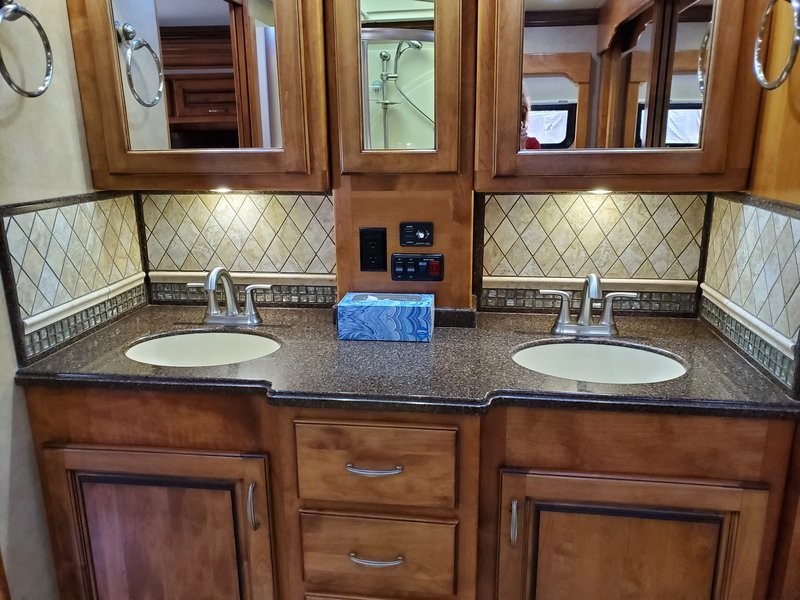 2012 Holiday Rambler Endeavor 43DFT - 026