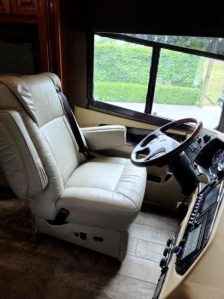 2017 Allegro Bus 45 OPP - 011