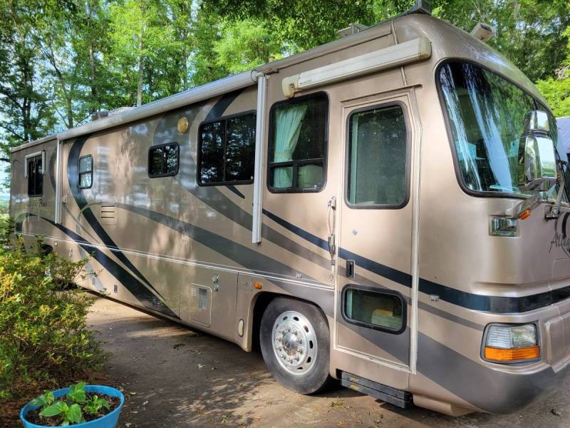 2002 Tiffin Allegro Bus 40RP - 002