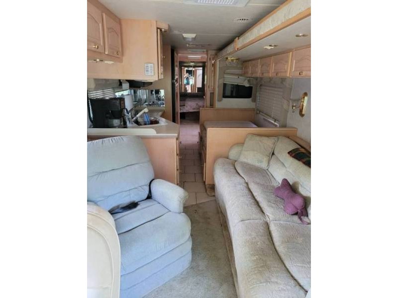 2002 Tiffin Allegro Bus 40RP - 006