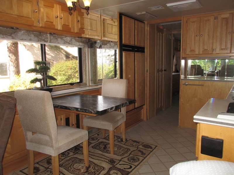 2002 Monaco Windsor 40PWD - 026