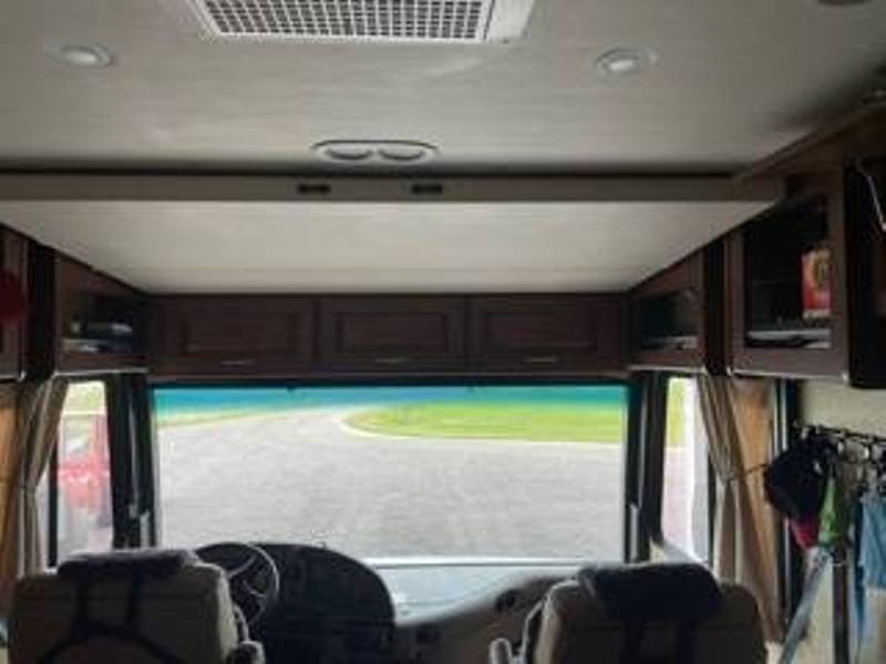2013 Fleetwood Excursion 33A - 007