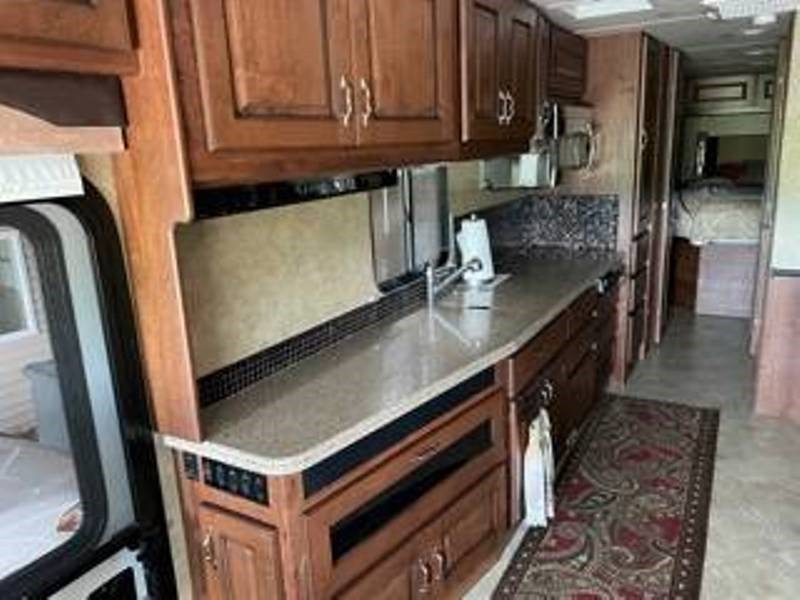 2013 Fleetwood Excursion 33A - 012