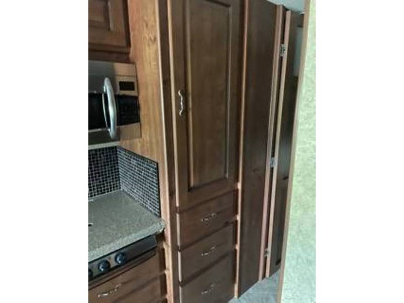 2013 Fleetwood Excursion 33A - 013