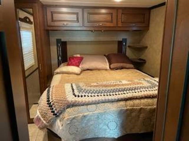 2013 Fleetwood Excursion 33A - 020