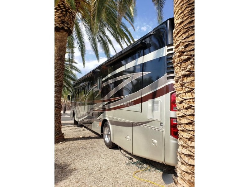 2010 Tiffin Phaeton 40QTH - 005