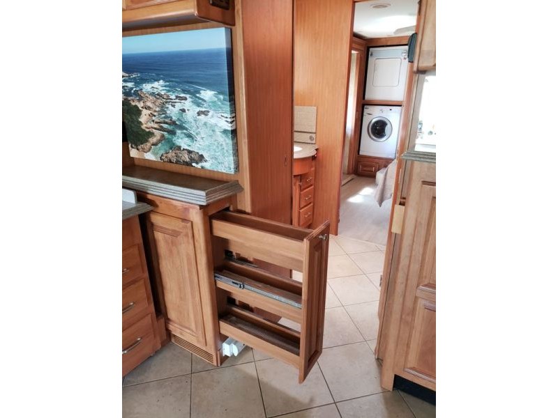 2010 Tiffin Phaeton 40QTH - 018