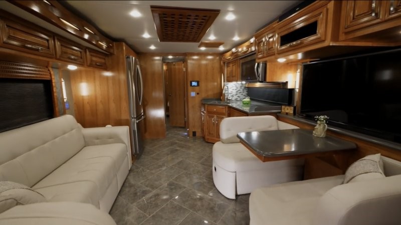 2018 Newmar New Aire 3341 - 005