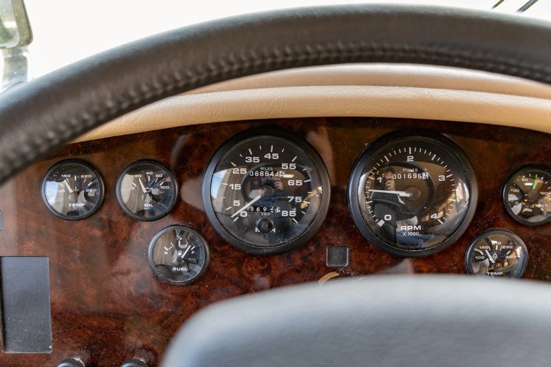 2003 Country Coach Allure - 005