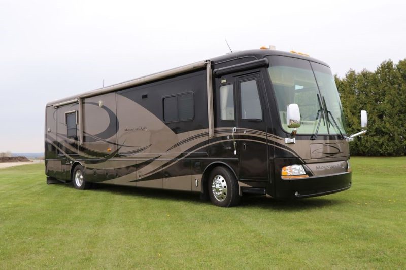 2006 Newmar Mountain Aire 4141 - 001