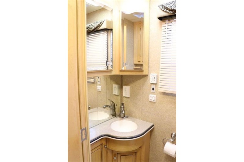 2006 Newmar Mountain Aire 4141 - 016