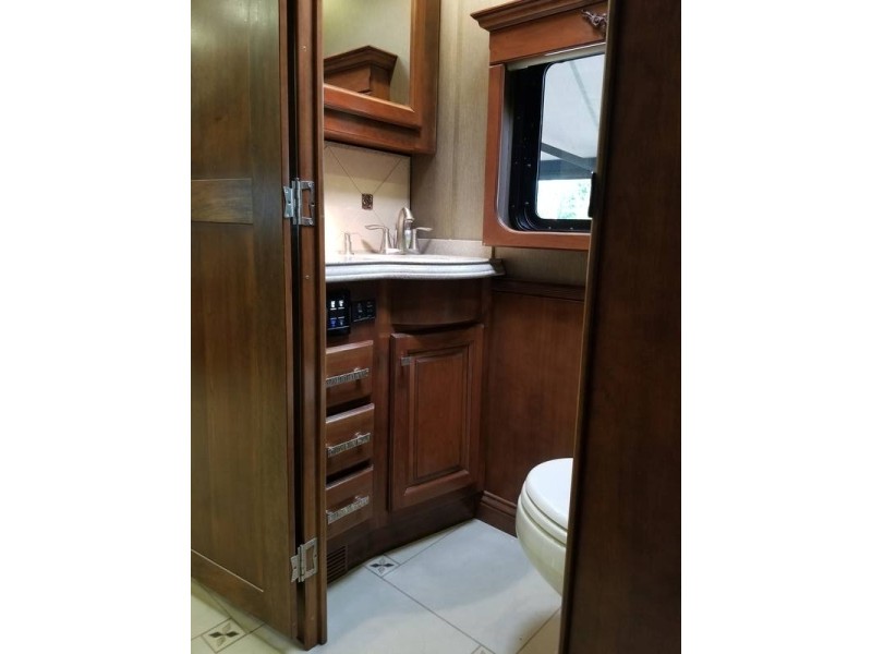 2013 Tiffin Allegro Bus 43QGP - 031