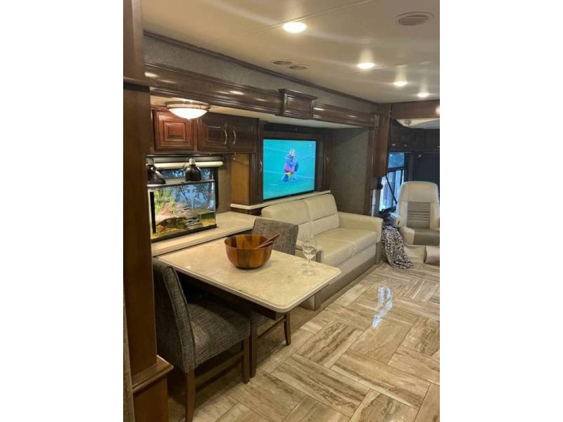 2017 Thor Venetian A40 - 008