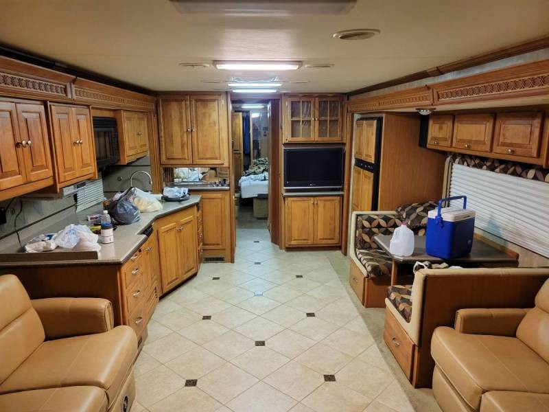 2008 Tiffin Phaeton 40QSH - 002