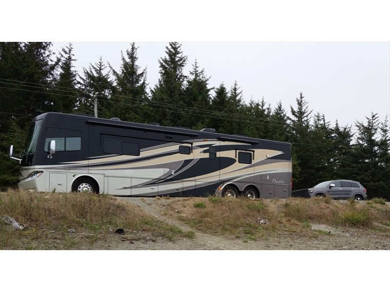 2013 Tiffin Phaeton 42LH - 003