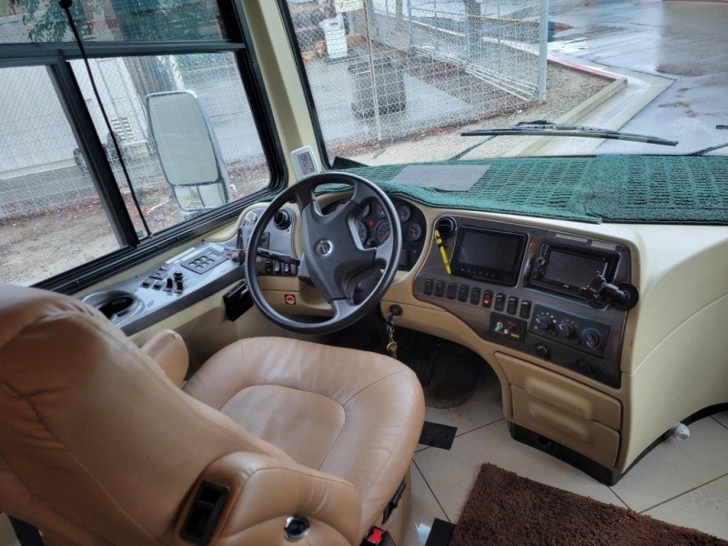 2013 Tiffin Phaeton 42LH - 008