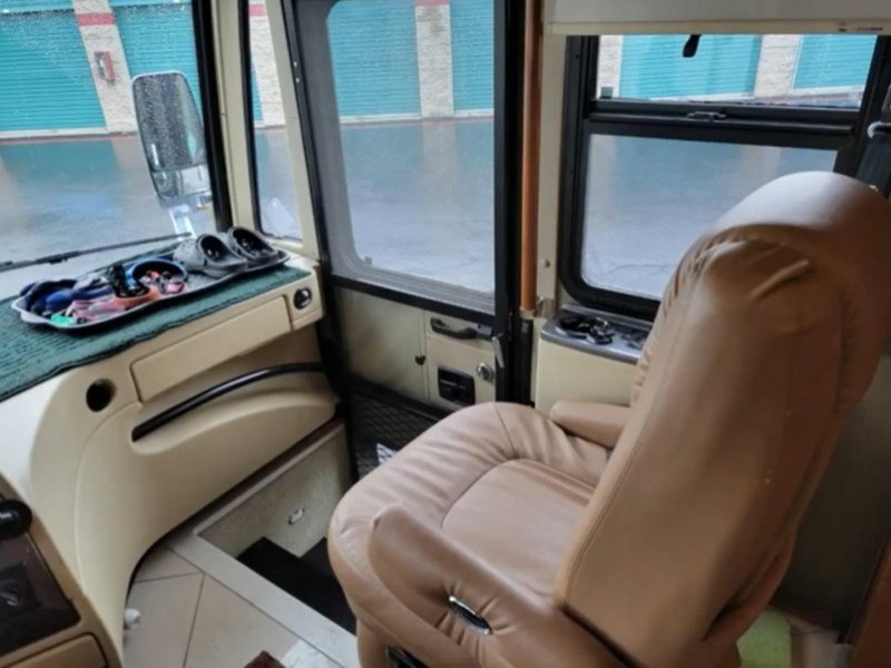 2013 Tiffin Phaeton 42LH - 010