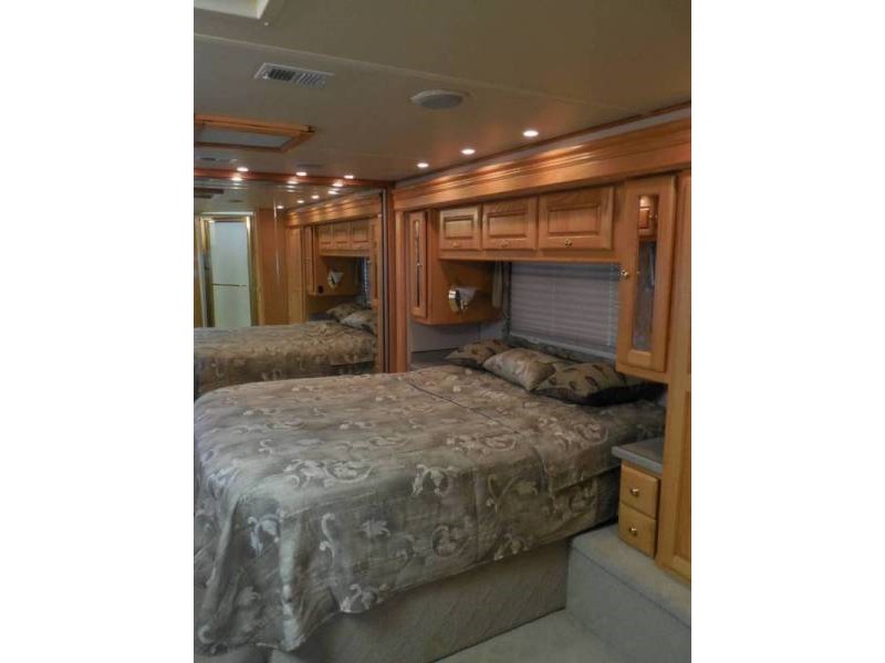 2002 Monaco Dynasty Chancellor - 020