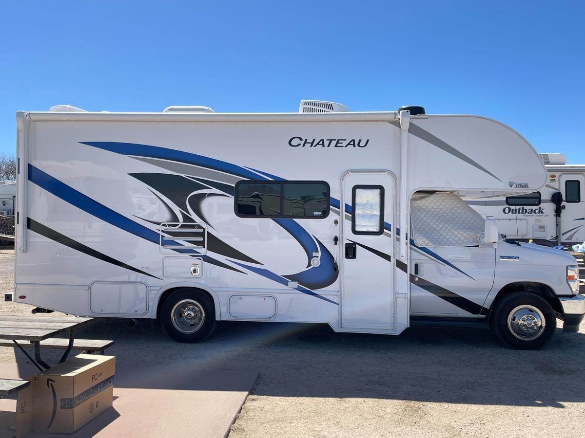 2022 Thor Chateau 24F