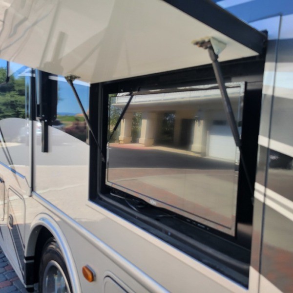 2016 Thor Palazzo 33.2 - 021